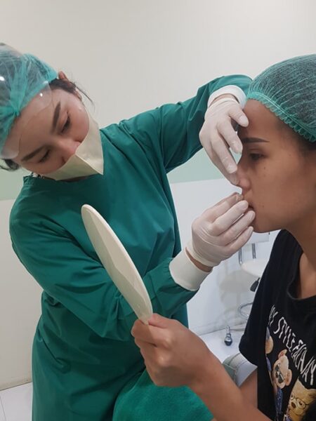 ปรึกษาเสริมจมูกกับ หมอแต้ว